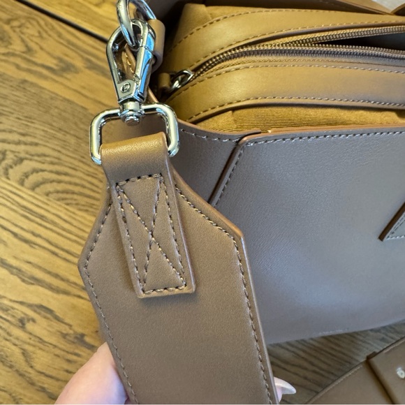 Calpak Haven 16" Laptop Tote Bag in Toffee Career Purse - Picture 11 of 16